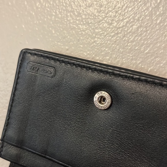 Vintage Coach Wallet - Picture 4 of 4